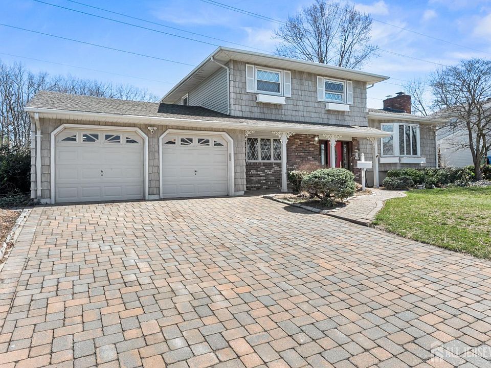 1st image of 16 Wilmot Rd