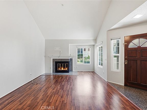 3rd image of 273 Monroe Ct