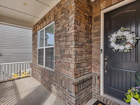 4th image of 2700 Tunstall Grove Dr
