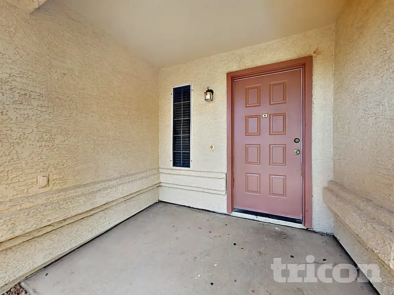 8668 W Hubbell St — Photo 3