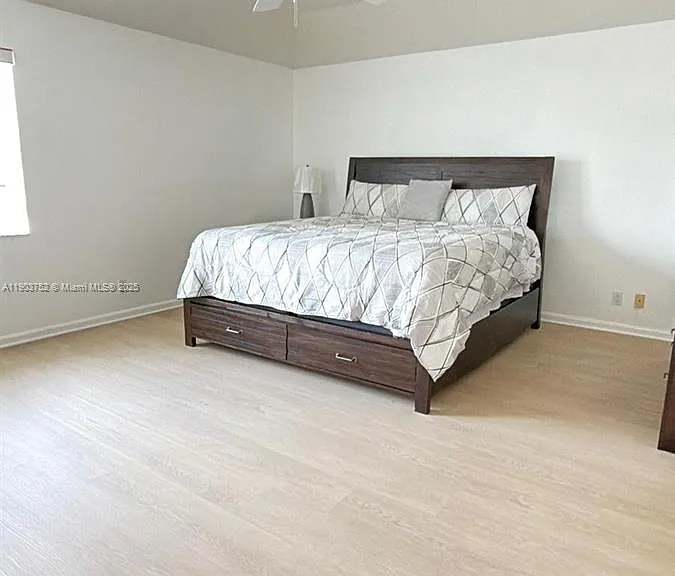 11690 Briarwood Cir #4 — Photo 12