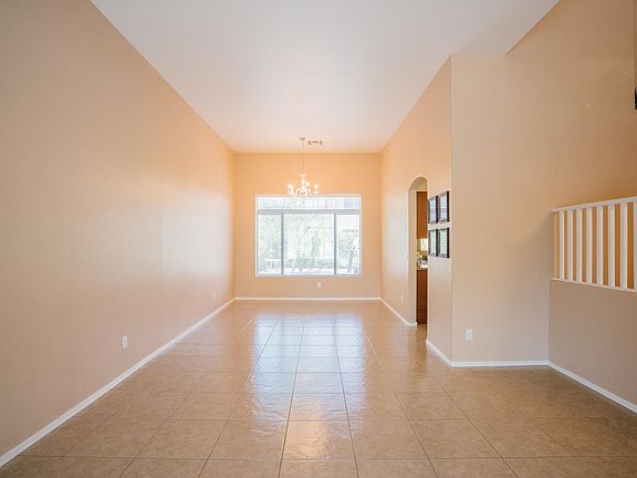 3rd image of 10418 W Sunflower Pl