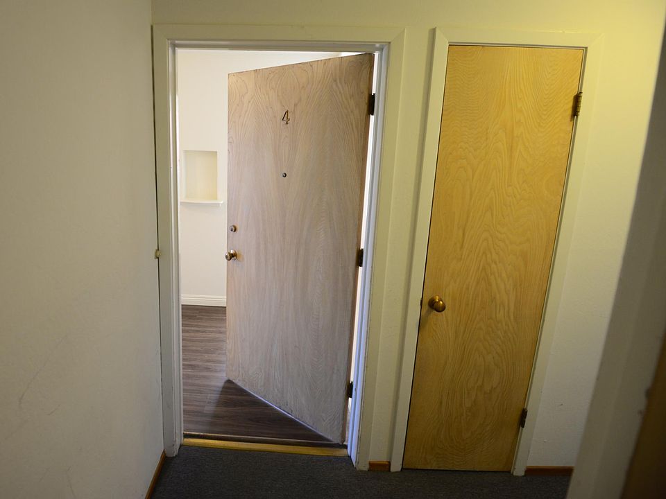 Door to Chestnut #4