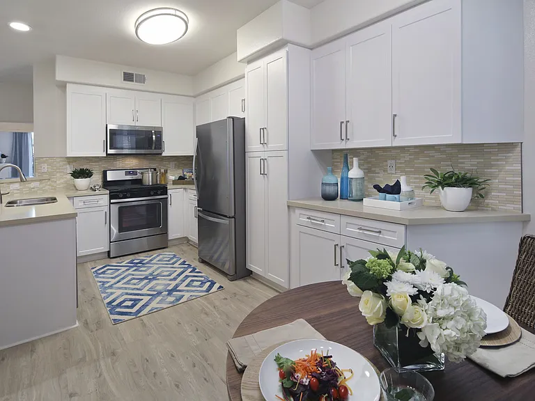 Torrey Villas Apartment Homes — Photo 1
