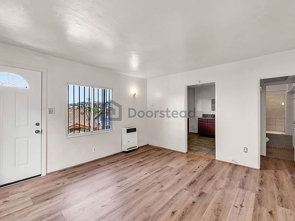5th image of 1450 1/2 Fairbanks Pl