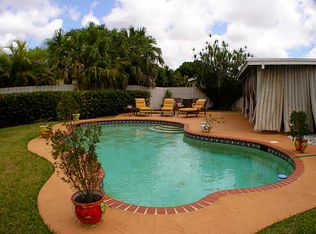 9740 Kendale Blvd, Miami, FL 33176