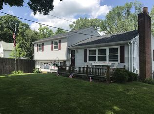 6 E Main St, Middleboro, MA 02346