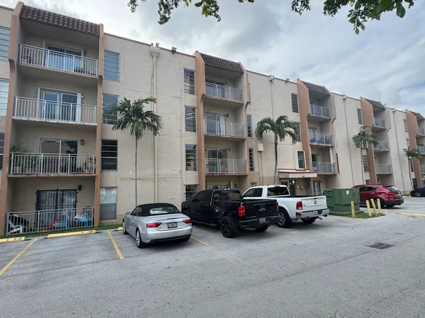 4841 NW 7th St APT 209, Miami, FL 33126