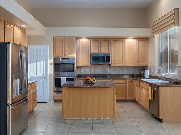 4th image of 10730 N 127th Way