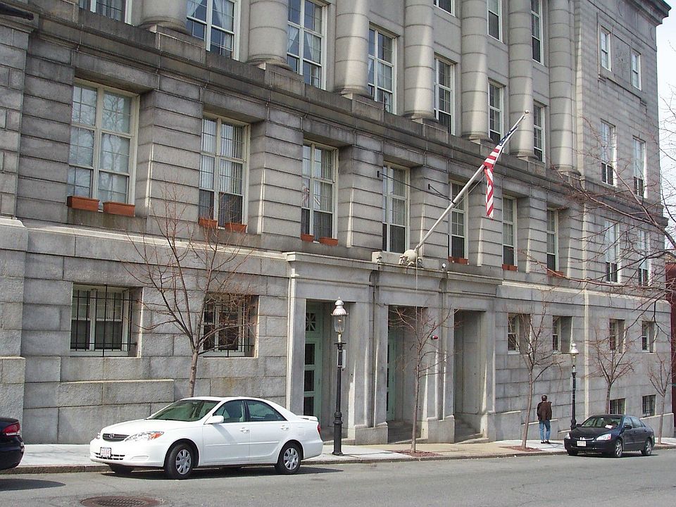 Schoolhouse on Monument Square