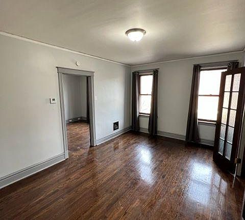 3rd image of 5001 S Broadway #B