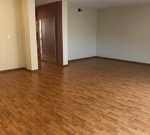 5th image of 2466 Montrose Ave APT 6