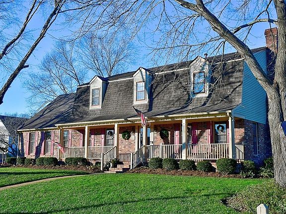 2nd image of 857 Le Cove Dr