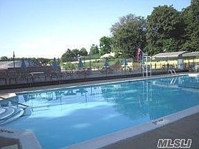 2nd image of 54-44 Little Neck Pkwy APT 4D