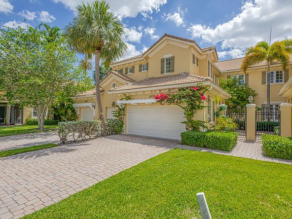 2nd image of 4770 Cadiz Cir