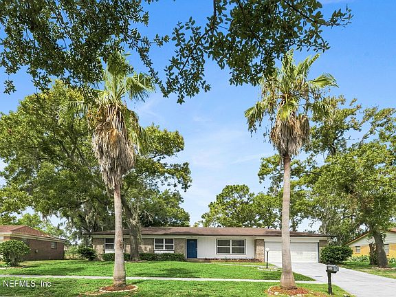2nd image of 3972 UNIVERSITY CLUB Boulevard