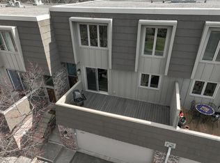 10405 Berkshire Rd, Bloomington, MN 55437