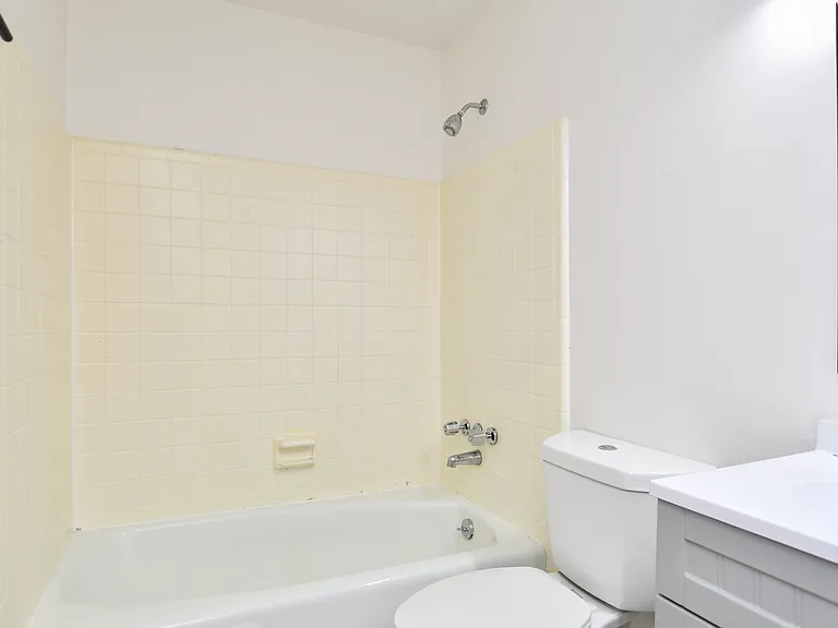 Bathroom Bathroom