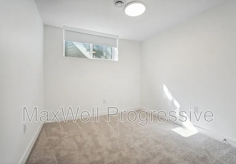 10427 70th Ave NW #1 — Photo 6