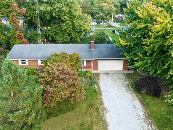 1901 Ironwood Rd, Warsaw, IN 46580