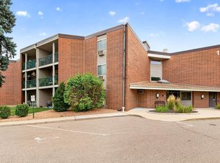 1700 Four Oaks Rd APT 159, Eagan, MN 55121