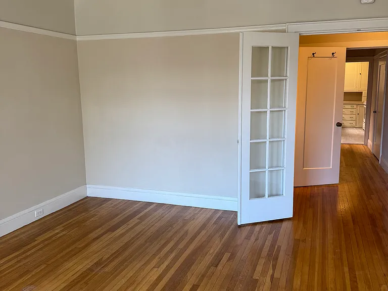 970 Bay St #2 — Photo 9