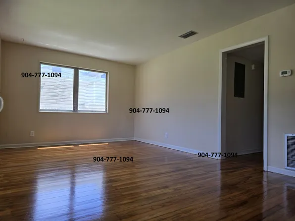 5025 Homecrest Cir, Jacksonville, FL 32244