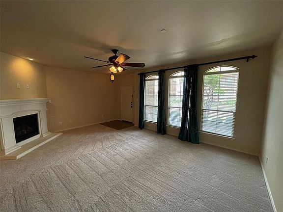 5th image of 4240 Comanche Dr