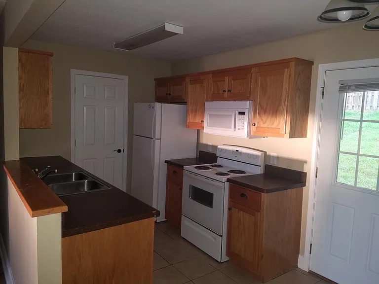 Cypress Dr — Photo 2