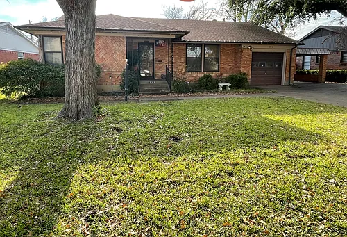 1848 Swan Dr Photo 1