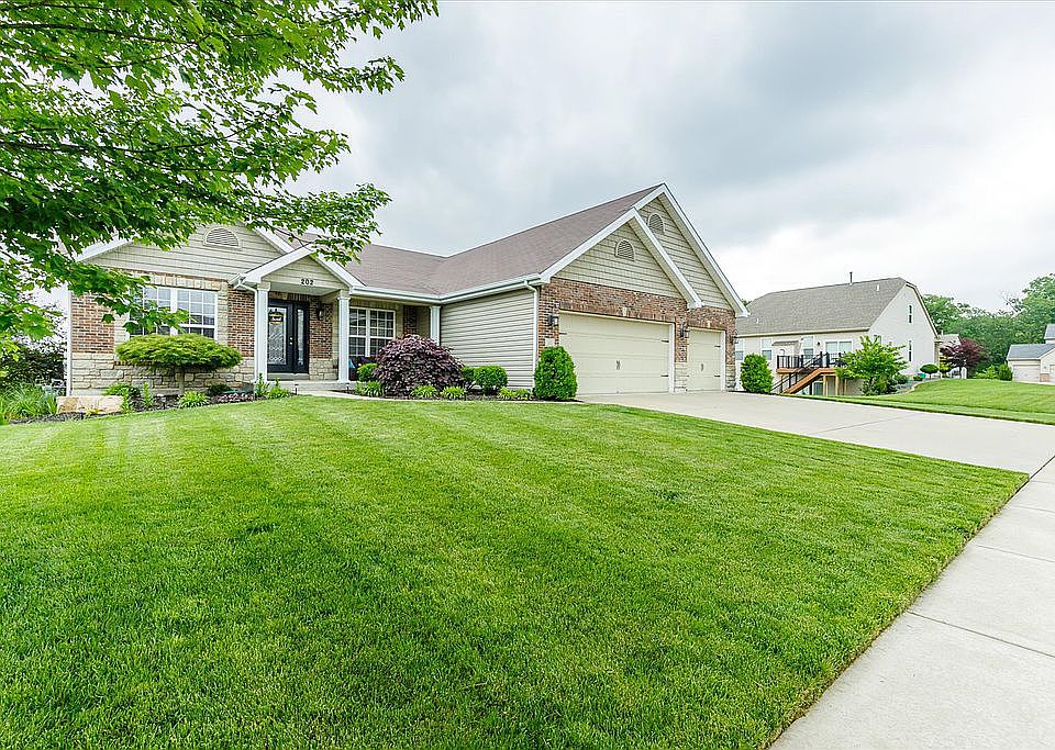 1st image of 202 Willow Walk Estates Dr
