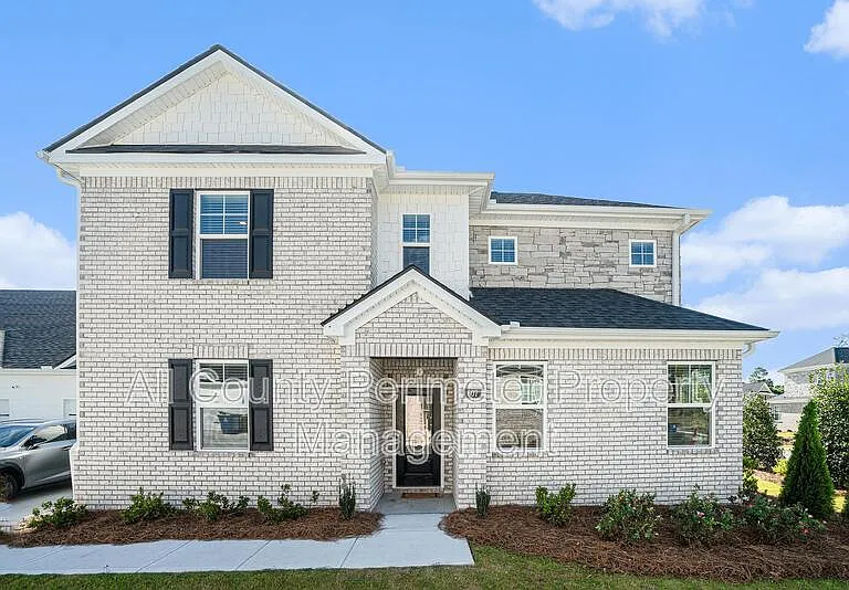 607 Silver Moon Dr — Photo 1
