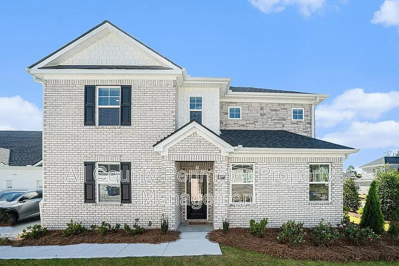607 Silver Moon Dr