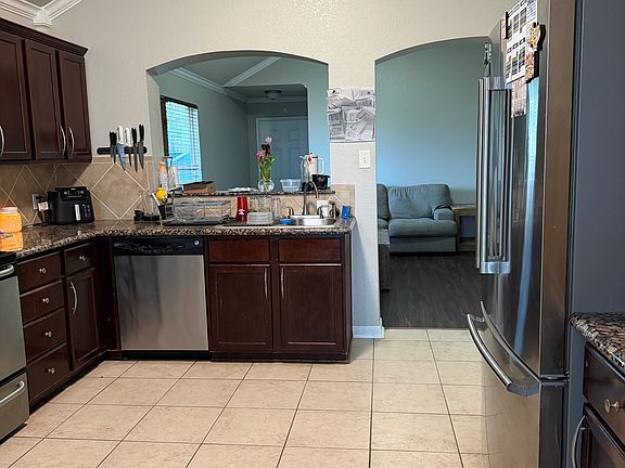 5th image of 10148 Bunting Dr