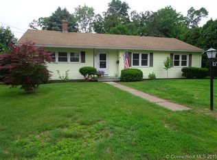 1 Westview Ter, Ellington, CT 06029