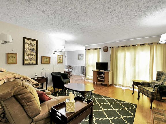 4th image of 365 Halsbury Cir