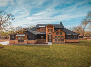 192 Bobby Lynn, Adkins, TX 78101