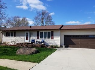 1115 Parkway Ave, Cedar Falls, IA 50613