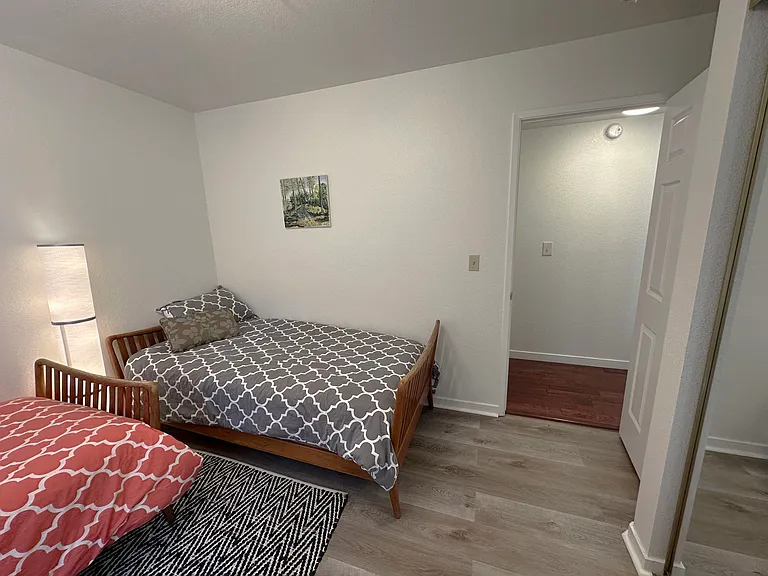 716 Eloise Ave #B — Photo 15