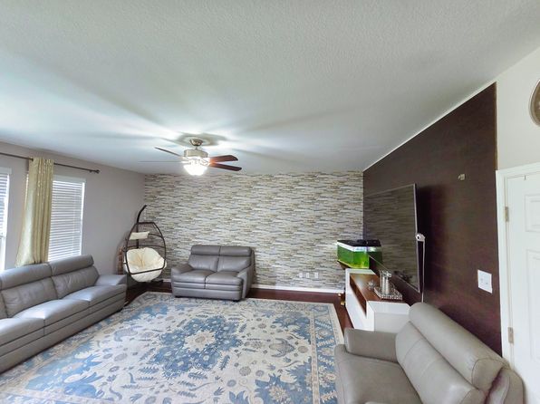 2745 Kickapoo Cavern Dr