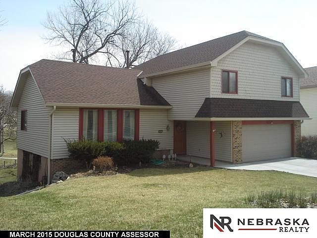 1st image of 2515 S 152nd Cir