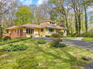 42 Harrison Rd, Guilford, CT 06437