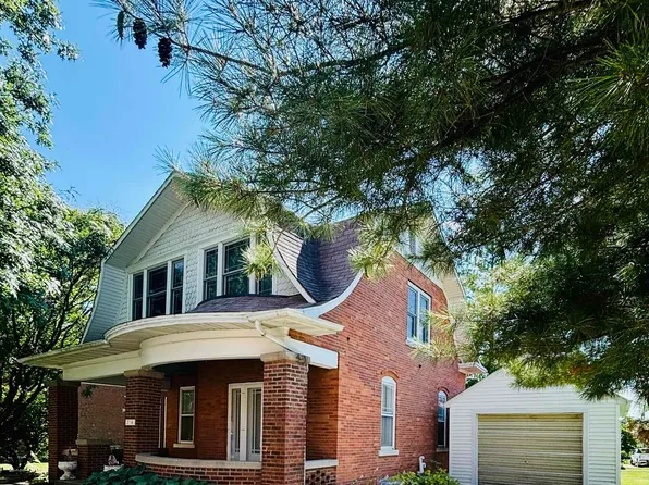 214 4th St, West Point, IA 52656