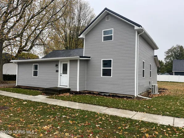 713 Park St, Napoleon, OH 43545