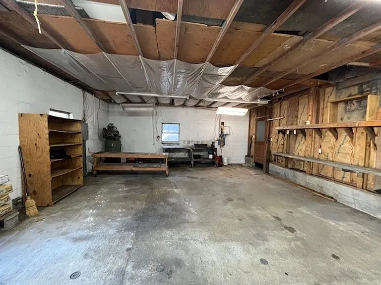 118 Royal St — Photo 33