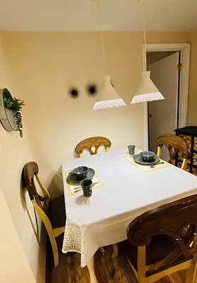 Rented by Manhattan Management Group | media 30