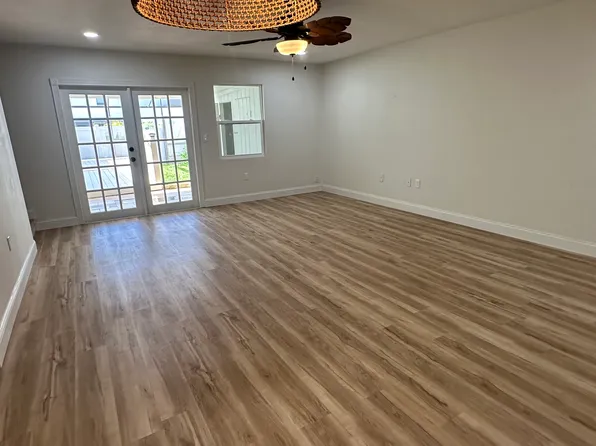 11918 Cypress Crest Cir, Tampa, FL 33626