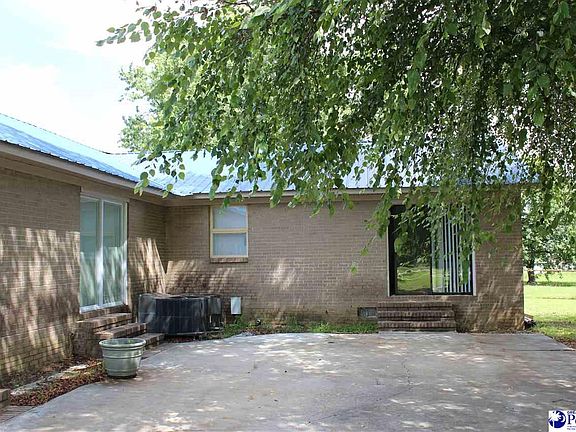 2nd image of 121 Bel Aire Cir