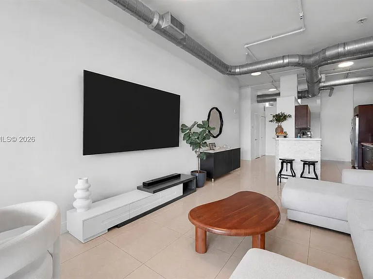 3029 NE 188th St #822 — Photo 3