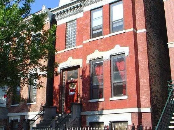 (undisclosed Address), Chicago, IL 60607